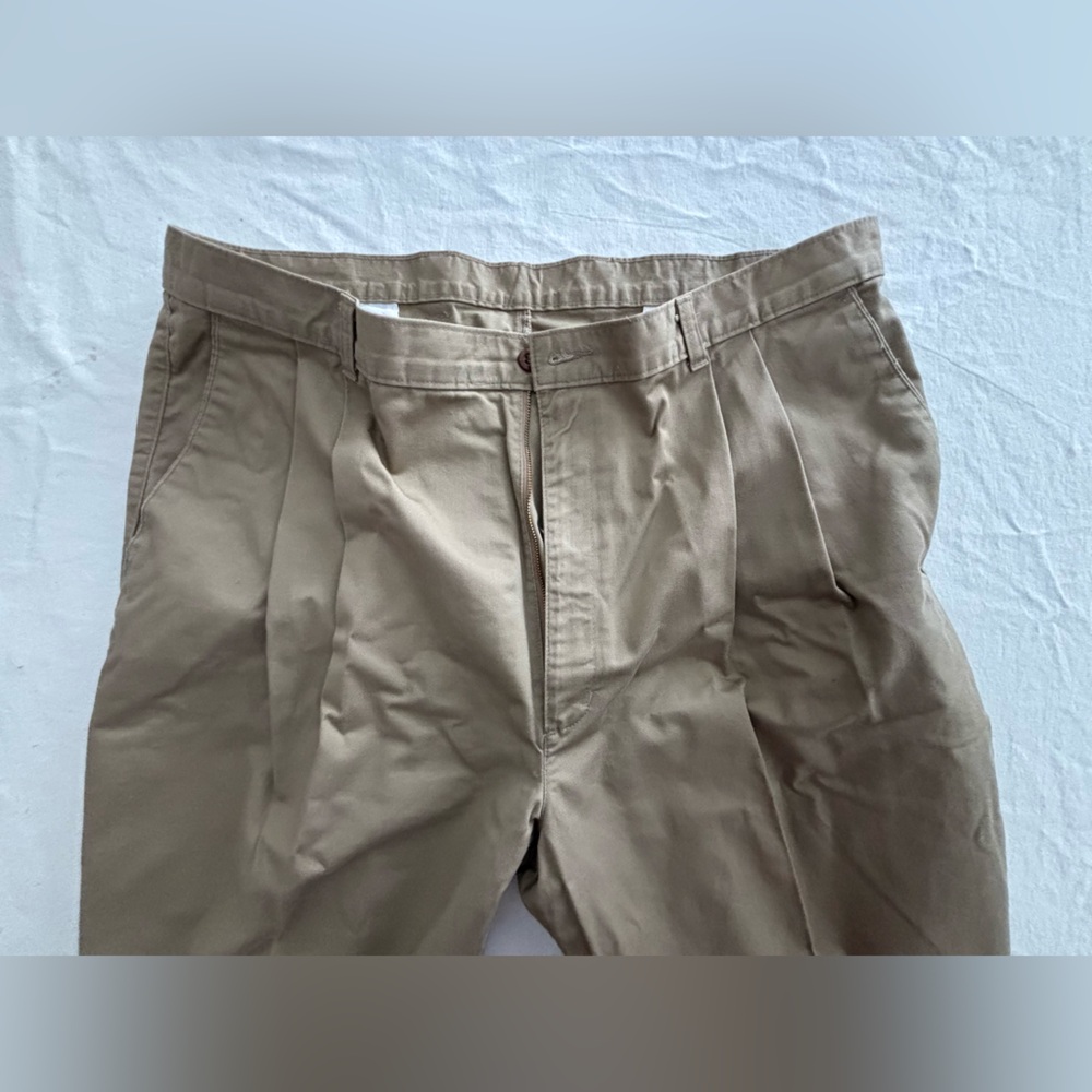 Dockers Men's Khaki Chinos